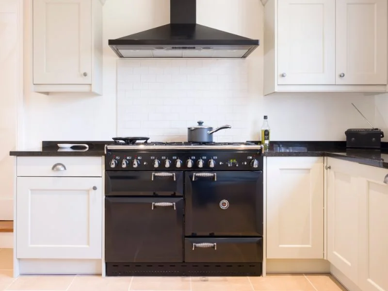 Professionally cleaned range cooker